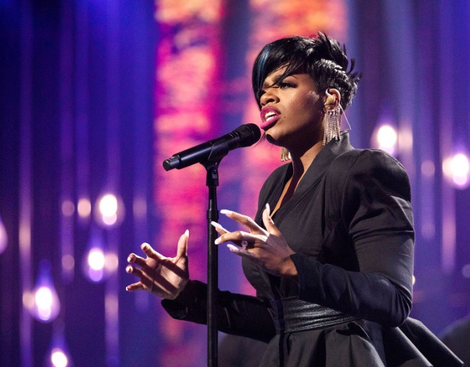 Fantasia Performs New Song "Looking For You" On BET's Sunday Best (Video)